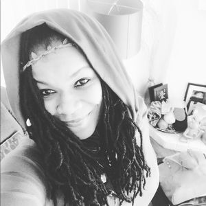 Meet your Posher, Kelli